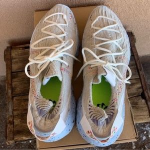 Nike Men’s Space Hippie 04 Sneakers